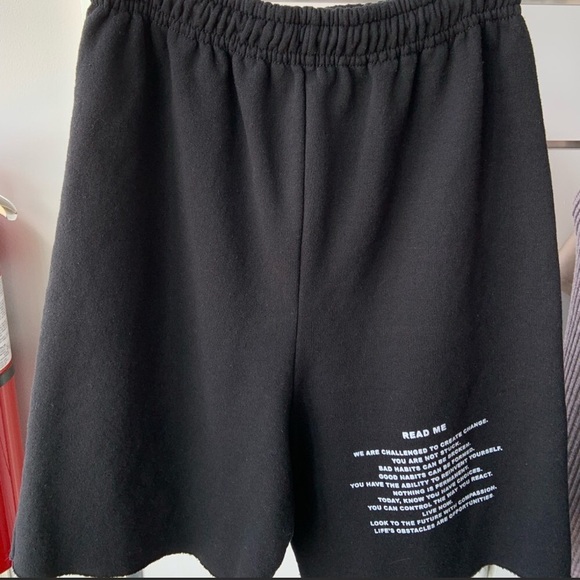 Comfy-cute BOYS LIE “Read Me” Black V2 Shorts, Sz M - Picture 6 of 8